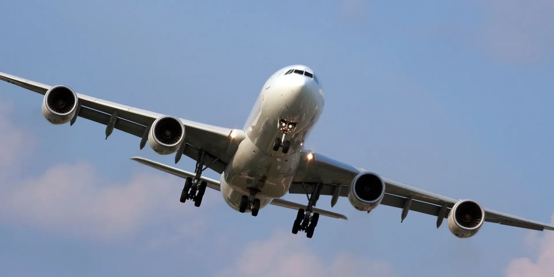 Case Messier Dowty Featured